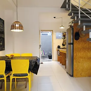 https://casa-inteira-perto-do-mar.santa-catarina-brasil.com